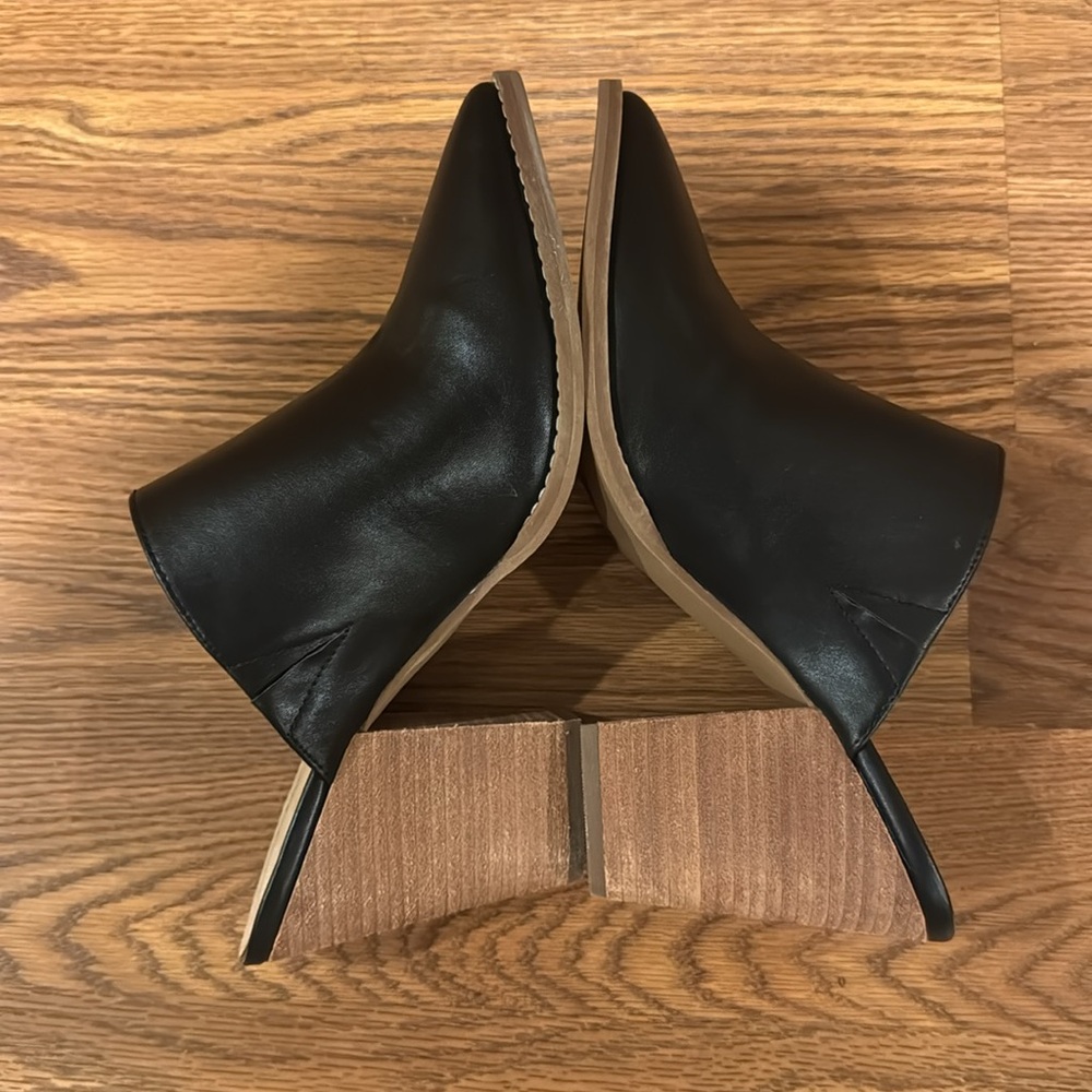 MAYA-PU ABOUND  pointed block heels black mules. Size 9 1/2 M - Picture 7 of 14